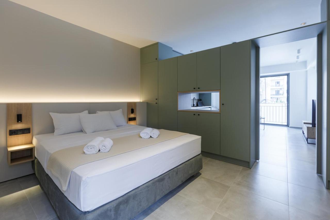 Apartment W/king Size Bed Near The Heart Of *