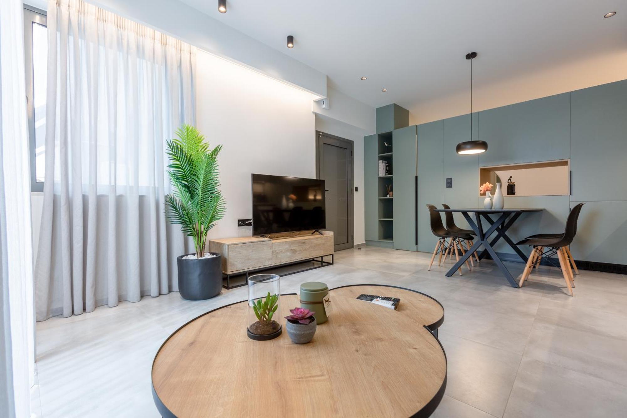 Apartment W/king Size Bed Near The Heart Of Kalamata
